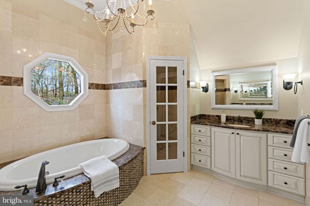 $2,600,000 | 1311 Summerwood Court, McLean, VA 22102