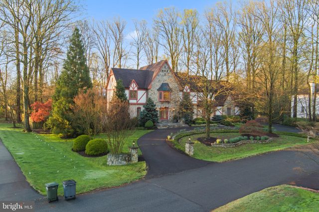 $2,600,000 | 1311 Summerwood Court, McLean, VA 22102