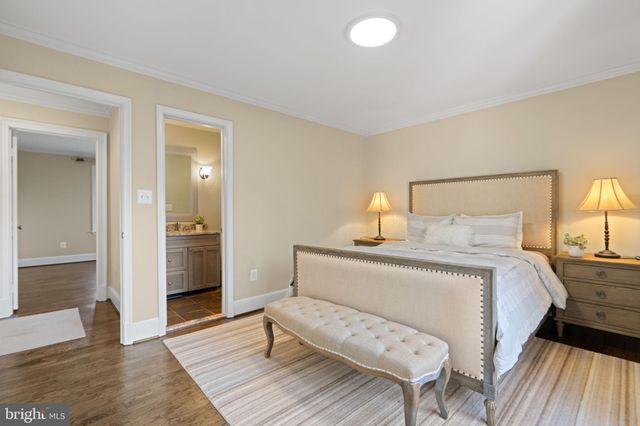 $2,600,000 | 1311 Summerwood Court, McLean, VA 22102