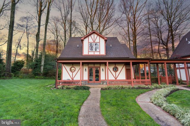 $2,600,000 | 1311 Summerwood Court, McLean, VA 22102