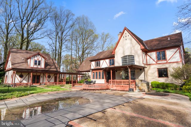 $2,600,000 | 1311 Summerwood Court, McLean, VA 22102