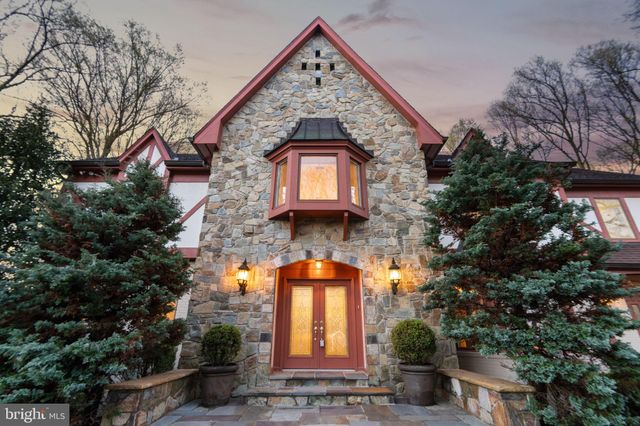 $2,600,000 | 1311 Summerwood Court, McLean, VA 22102