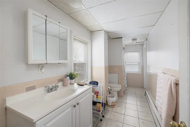 $749,000 | 156 Yeoman Avenue, Cranston, RI 02920