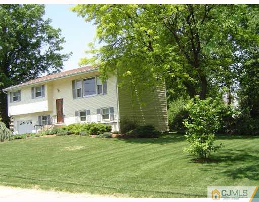 495 Halsey Road North Brunswick, NJ 08902 - Photo 2 of 8 Gallery Image 2