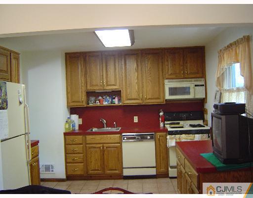 495 Halsey Road North Brunswick, NJ 08902 - Photo 4 of 8 Gallery Image 4