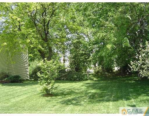 495 Halsey Road North Brunswick, NJ 08902 - Photo 8 of 8 Gallery Image 8