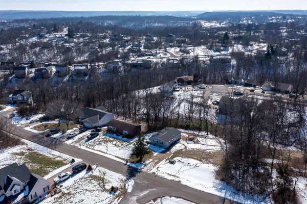 $210,000 | 561 Hawthorne Heights, Lawrenceburg, IN 47025