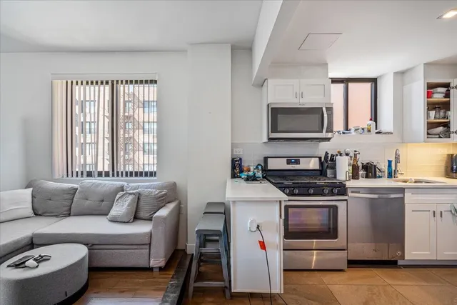 $419,000 | 87-22 51st Avenue, Unit 4H | Elmhurst