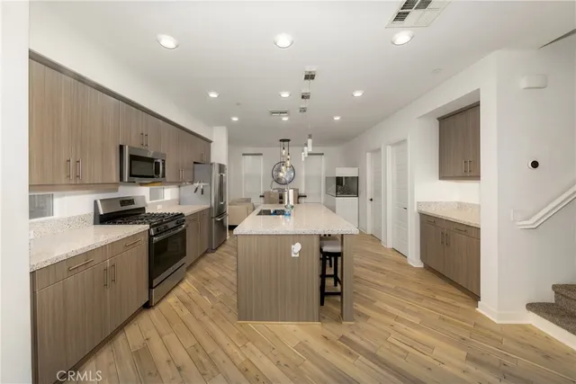 $785,000 | 495 Andrew Drive, Unit G, Azusa, CA 91702