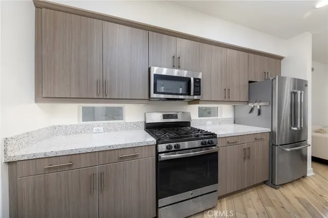 $785,000 | 495 Andrew Drive, Unit G, Azusa, CA 91702