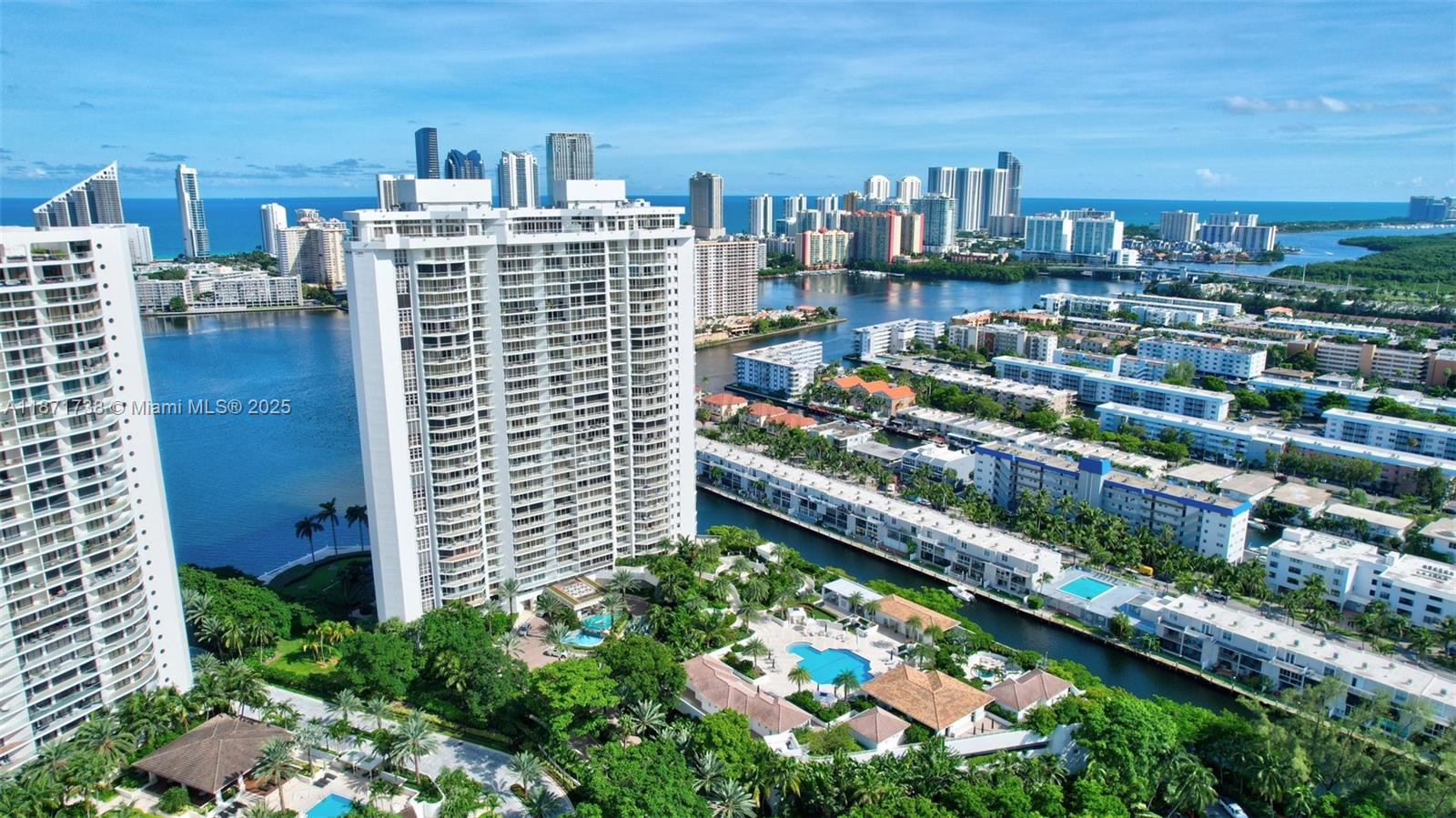 2600 East Island Boulevard, Unit 1503 Aventura, FL 33160 - Photo 26 of 36 a city view