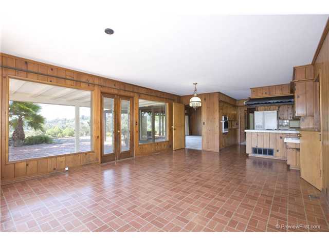 4359 Grace Road Bonita, CA 91902 - Photo 12 of 24 Gallery Image 12