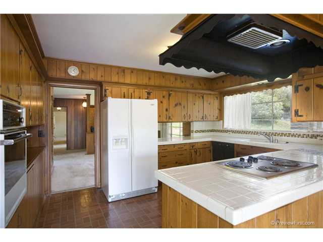 4359 Grace Road Bonita, CA 91902 - Photo 13 of 24 Gallery Image 13