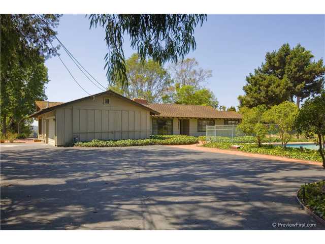 4359 Grace Road Bonita, CA 91902 - Photo 4 of 24 Gallery Image 4