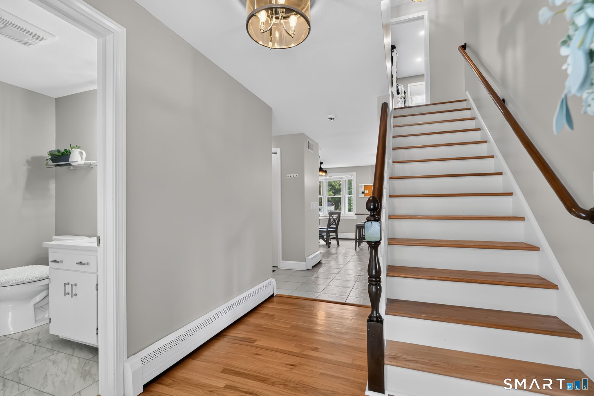 19 Kennedy Road Manchester, CT 06042 - Photo 18 of 37