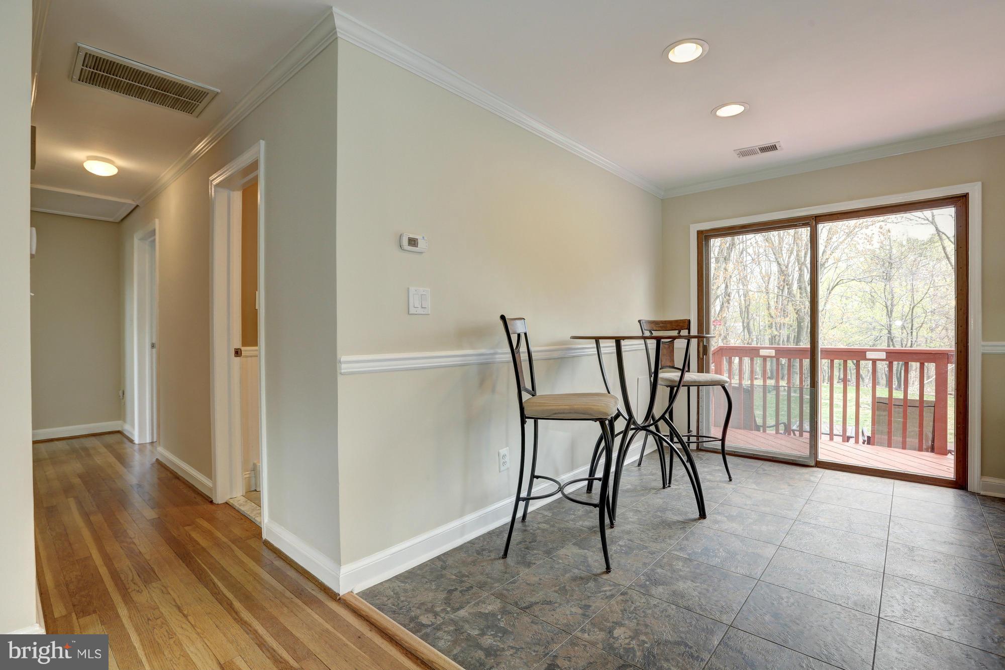 16921 Oak Hill Road Silver Spring, MD 20905 - Photo 12 of 30 Delightful open space