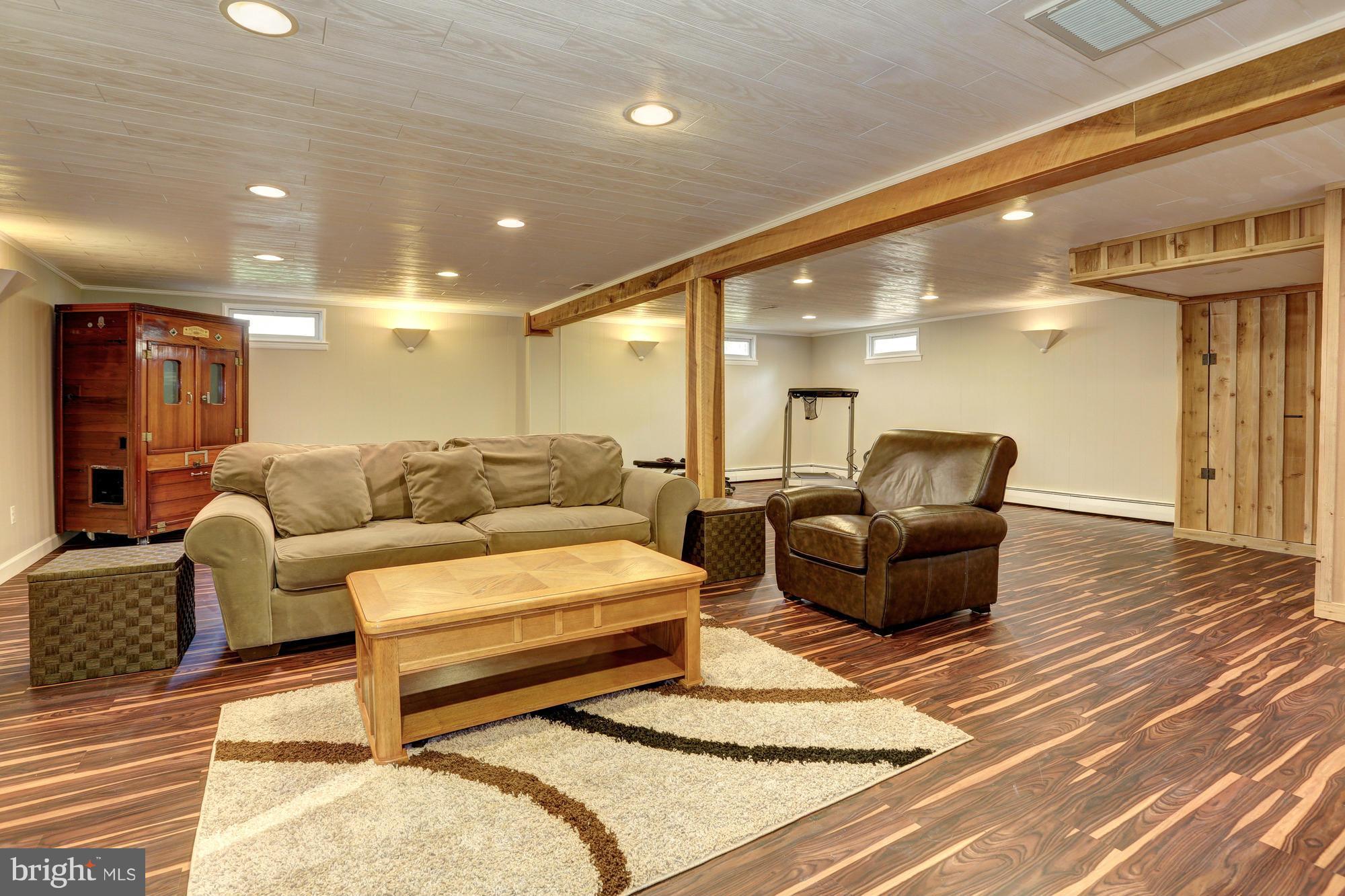 16921 Oak Hill Road Silver Spring, MD 20905 - Photo 19 of 30 Large open space with plenty of light