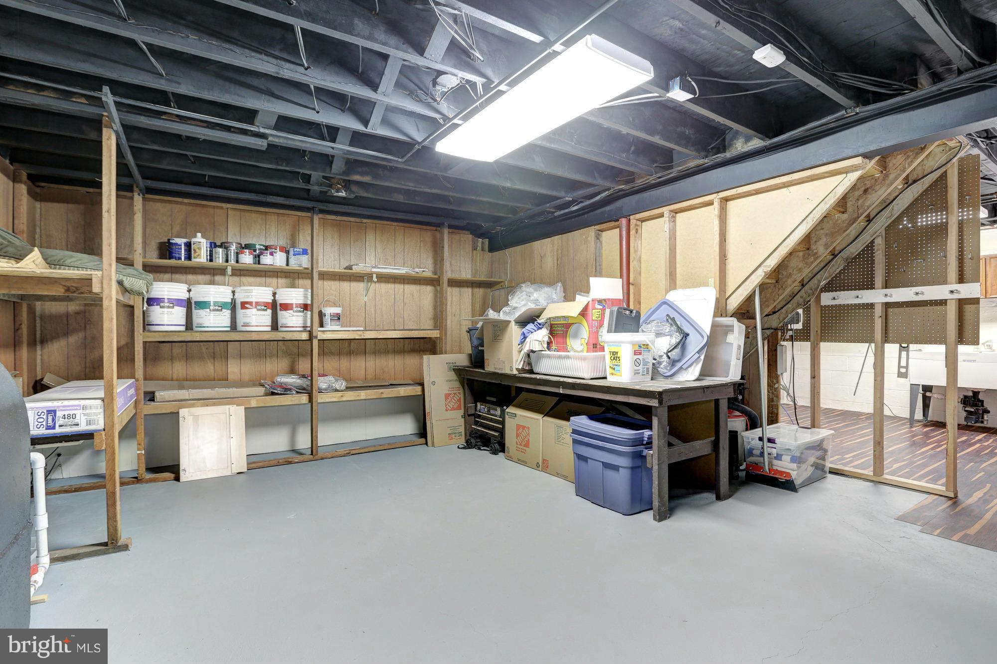 16921 Oak Hill Road Silver Spring, MD 20905 - Photo 22 of 30 Plenty of storage space