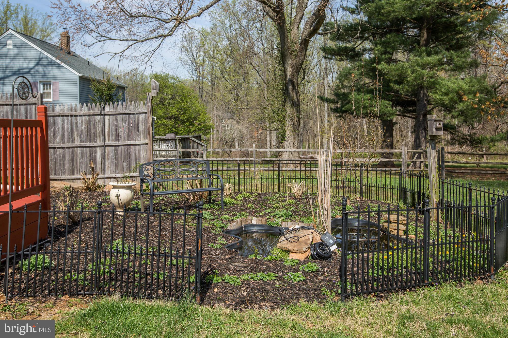16921 Oak Hill Road Silver Spring, MD 20905 - Photo 26 of 30 Peaceful butterfly garden