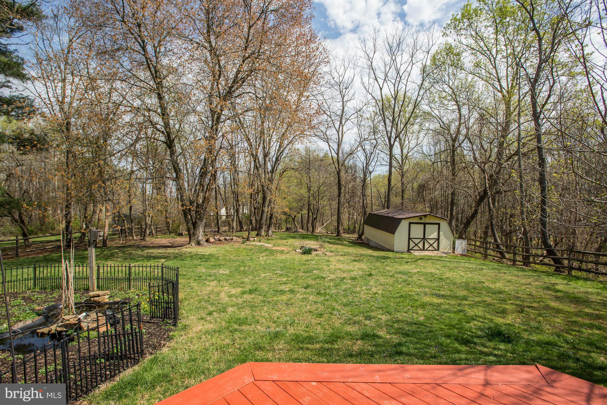 16921 Oak Hill Road Silver Spring, MD 20905 - Photo 29 of 30 Private rear yard