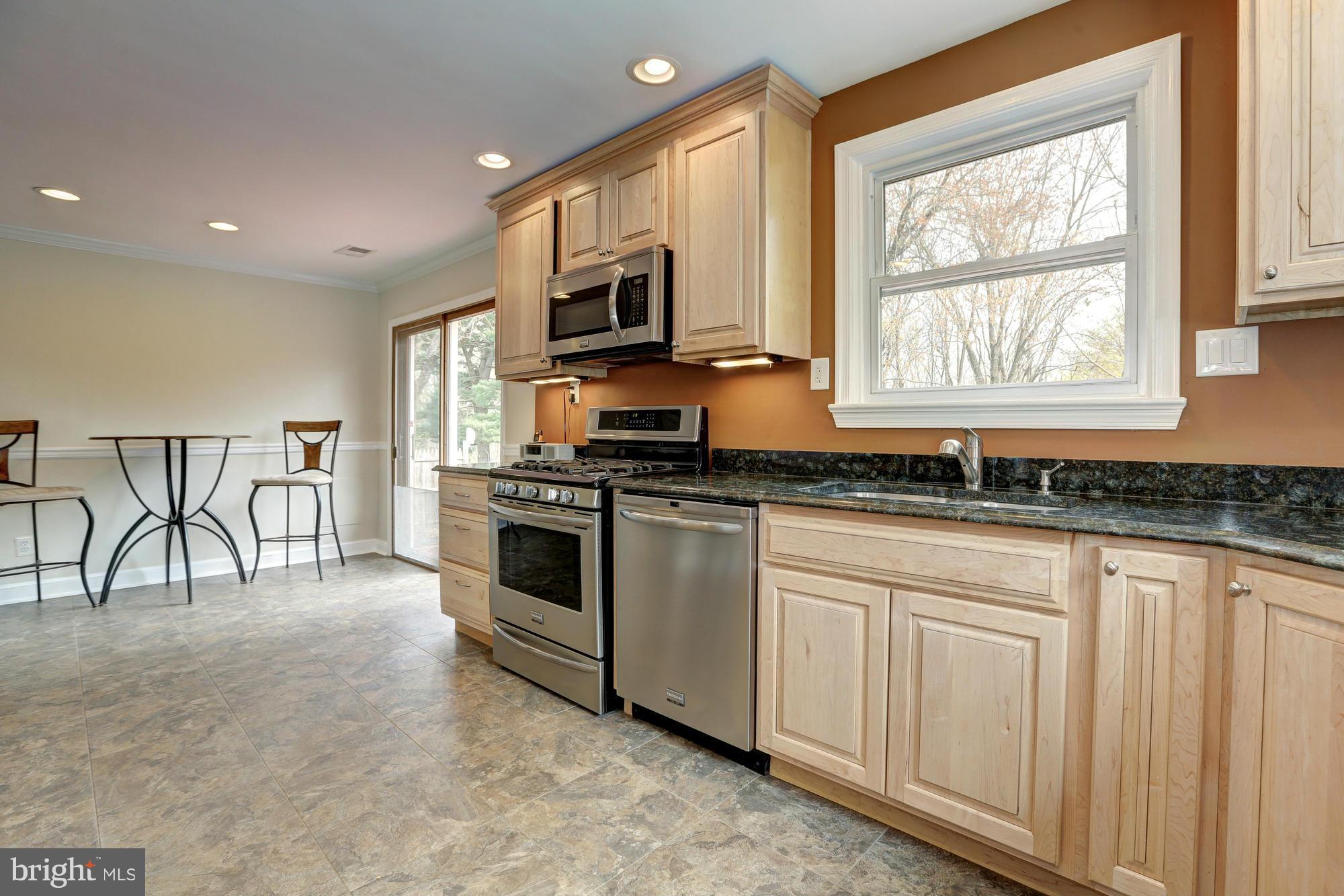 16921 Oak Hill Road Silver Spring, MD 20905 - Photo 7 of 30 Tiled floors