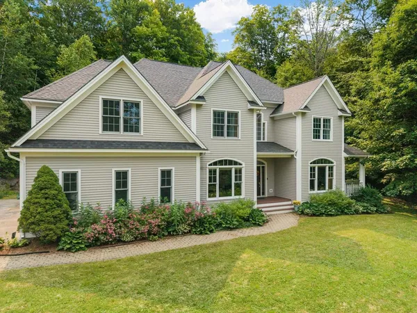 $1,320,000 | 747 Terrace Drive, Williston, VT 05495