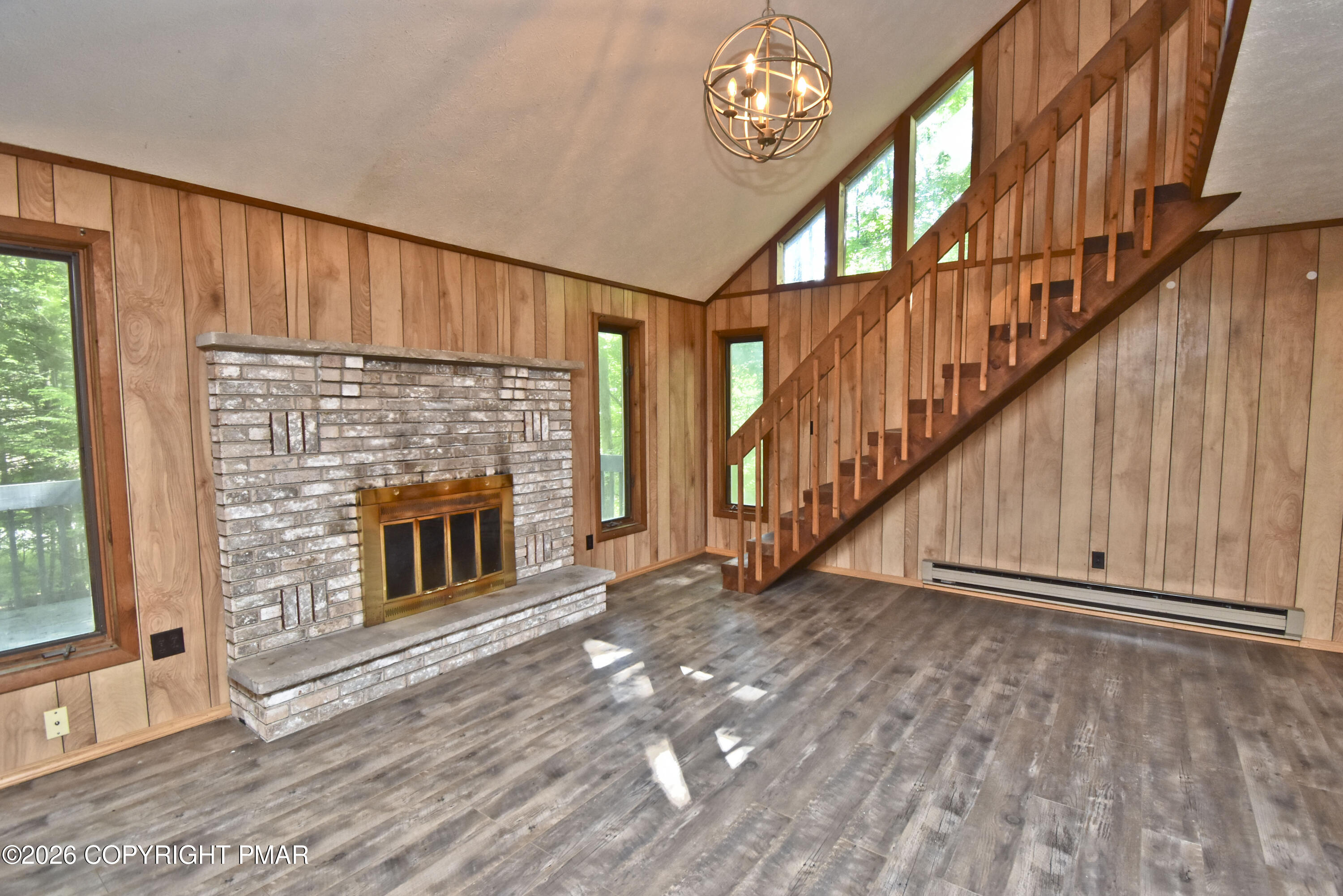 148 Manchester Drive Bushkill, PA 18324 - Photo 4 of 35 2 Living Room (3)