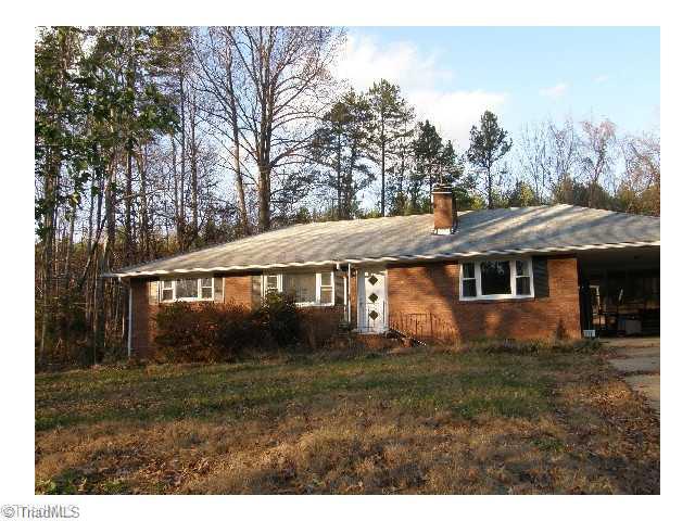 4045 Langden Road Winston-Salem, NC 27107 - Photo 1 of 7 Exterior Front.