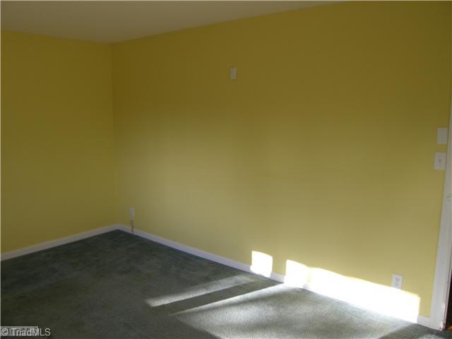 4045 Langden Road Winston-Salem, NC 27107 - Photo 2 of 7 Living Room.