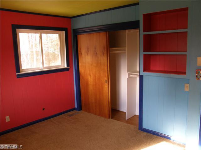 4045 Langden Road Winston-Salem, NC 27107 - Photo 4 of 7 2nd Bedroom.