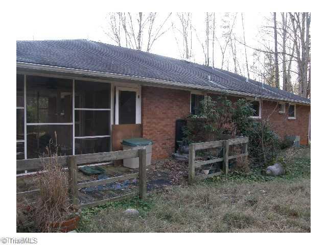 4045 Langden Road Winston-Salem, NC 27107 - Photo 7 of 7 Exterior Back.