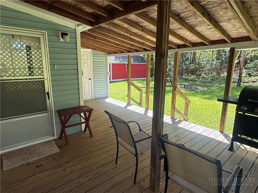 869 Little Elk Road Elk Park, NC 28622 - Photo 35 of 46 Gallery Image 35