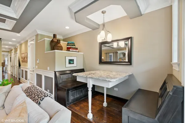 $4,700 | 1022 West Diversey Parkway, Unit 2, Chicago, IL 60614