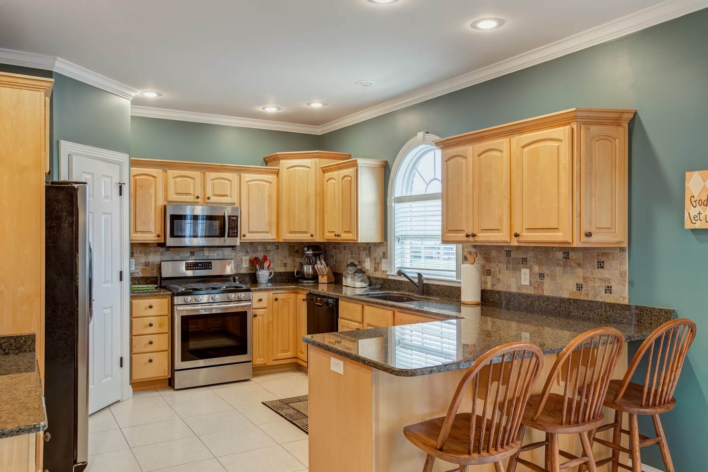 2144 Waters Ridge Drive Newburgh, IN 47630 - Photo 10 of 36 Gallery Image 10
