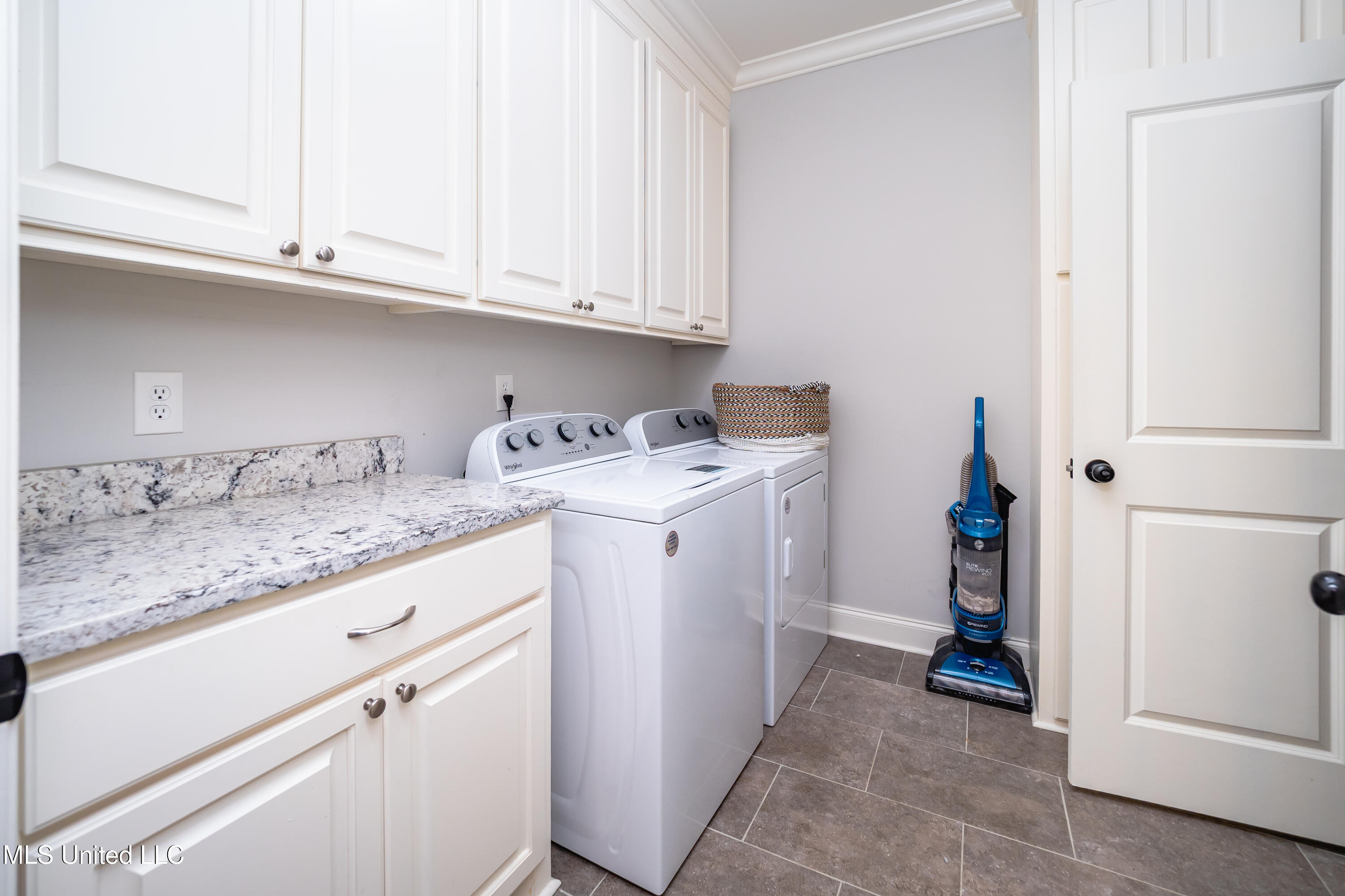 720 Adair Street Brandon, MS 39047 - Photo 17 of 28 P2030041