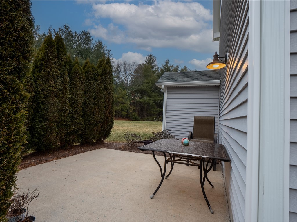 7 Jupiter Lane, Unit E Richmond, RI 02898 - Photo 21 of 22 Private patio