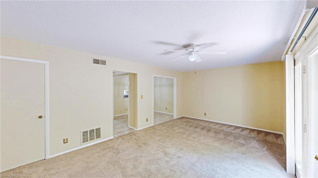 2214 Shadow Valley Road, Unit E High Point, NC 27265 - Photo 20 of 41