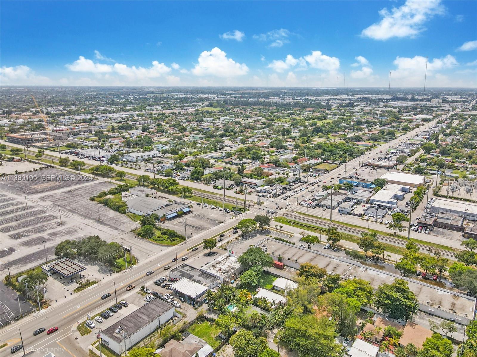 2018 Fletcher Street Hollywood, FL 33020 - Photo 17 of 27