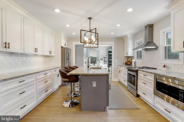 $5,000 | 5101 Redwing Drive, Alexandria, VA 22312