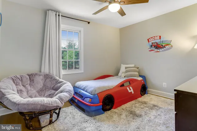 $5,000 | 5101 Redwing Drive, Alexandria, VA 22312