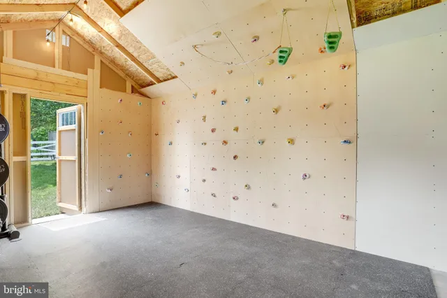 $5,000 | 5101 Redwing Drive, Alexandria, VA 22312