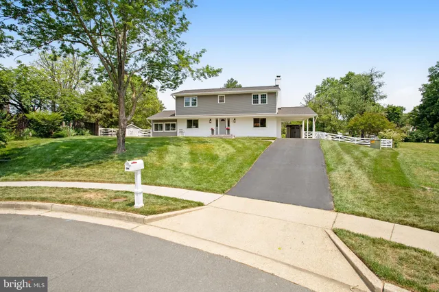 $5,000 | 5101 Redwing Drive, Alexandria, VA 22312