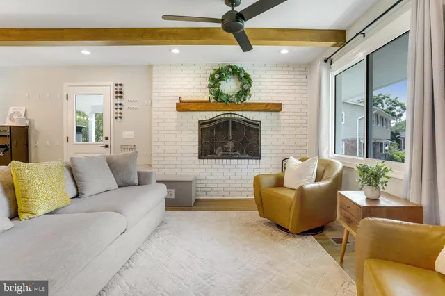 $5,000 | 5101 Redwing Drive, Alexandria, VA 22312