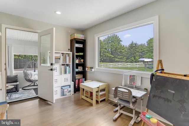 $5,000 | 5101 Redwing Drive, Alexandria, VA 22312