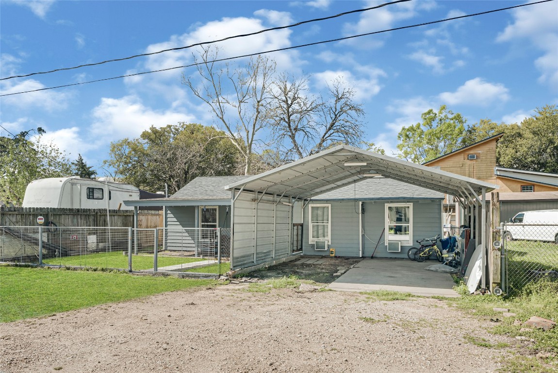 4110 Fuqua Street Bacliff, TX 77518 - Photo 8 of 26