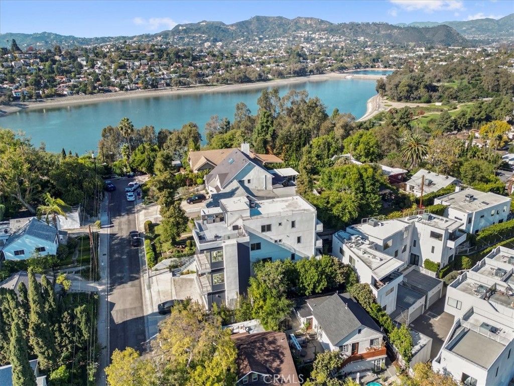 2207-2009 Apex Avenue Los Angeles, CA 90039 - Photo 3 of 64 Silverlake just mins away.