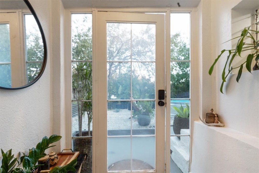 2207-2009 Apex Avenue Los Angeles, CA 90039 - Photo 36 of 64 Beautiful natural light radiates into the bottom unit through the glass front door and windows.