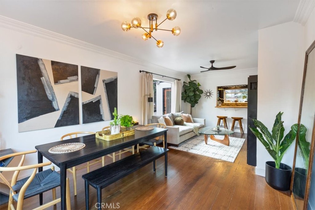 2207-2009 Apex Avenue Los Angeles, CA 90039 - Photo 8 of 64 Reclaimed original New Douglas Fir wood floors.