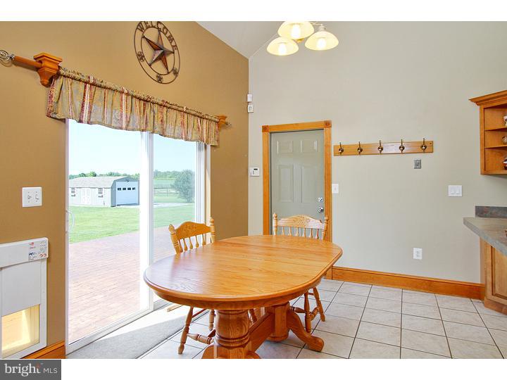 207 Earnest Garton Road Alloway, NJ 08302 - Photo 6 of 17 Breakfast Room