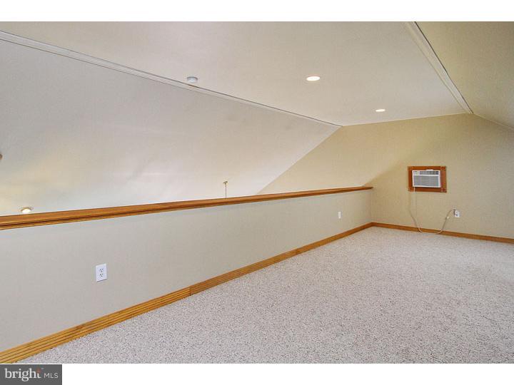 207 Earnest Garton Road Alloway, NJ 08302 - Photo 9 of 17 Loft